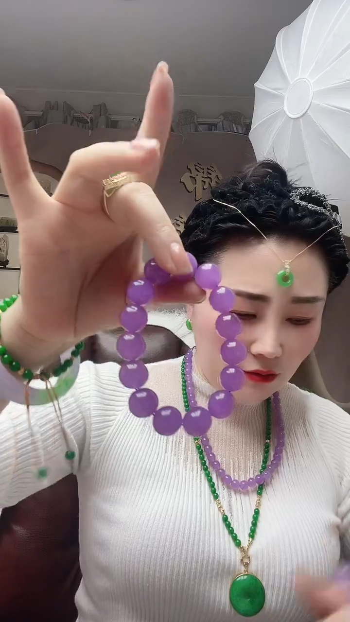【闪购商品】翡翠手链未镶嵌紫卡14手链