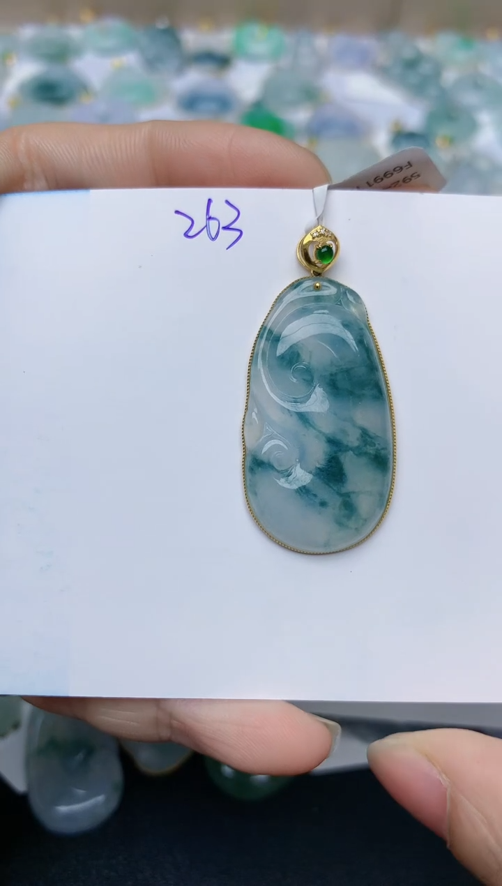 【闪购商品】翡翠颈饰18K金镶嵌天然翡翠A货    263