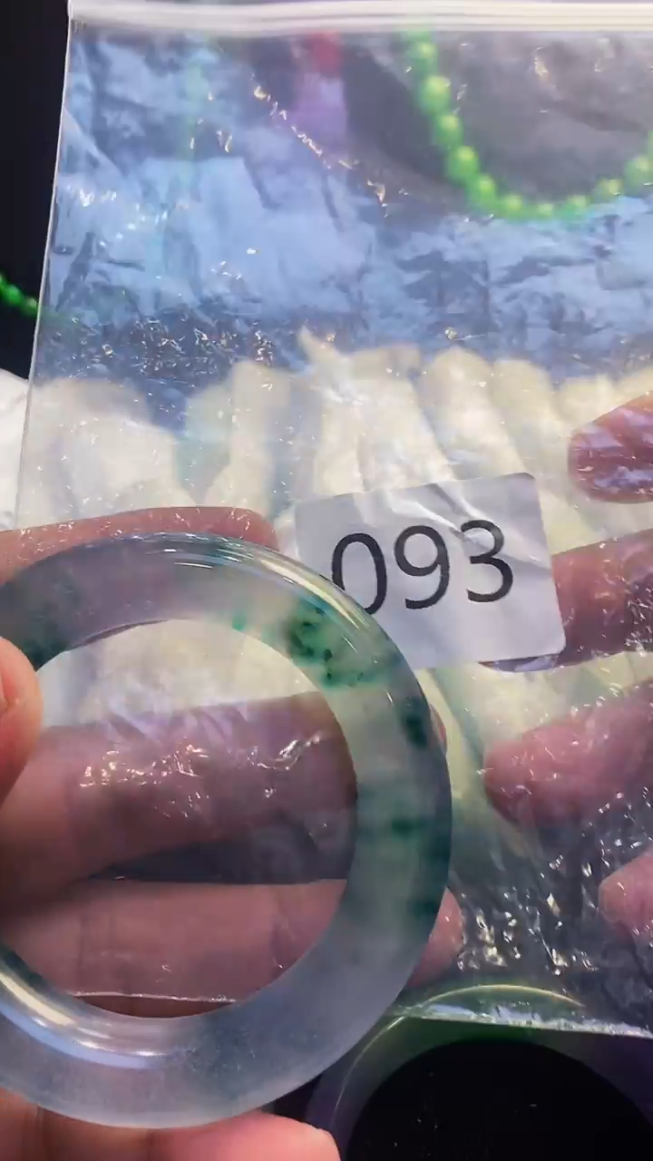 颈饰未镶嵌翡翠00202512170093