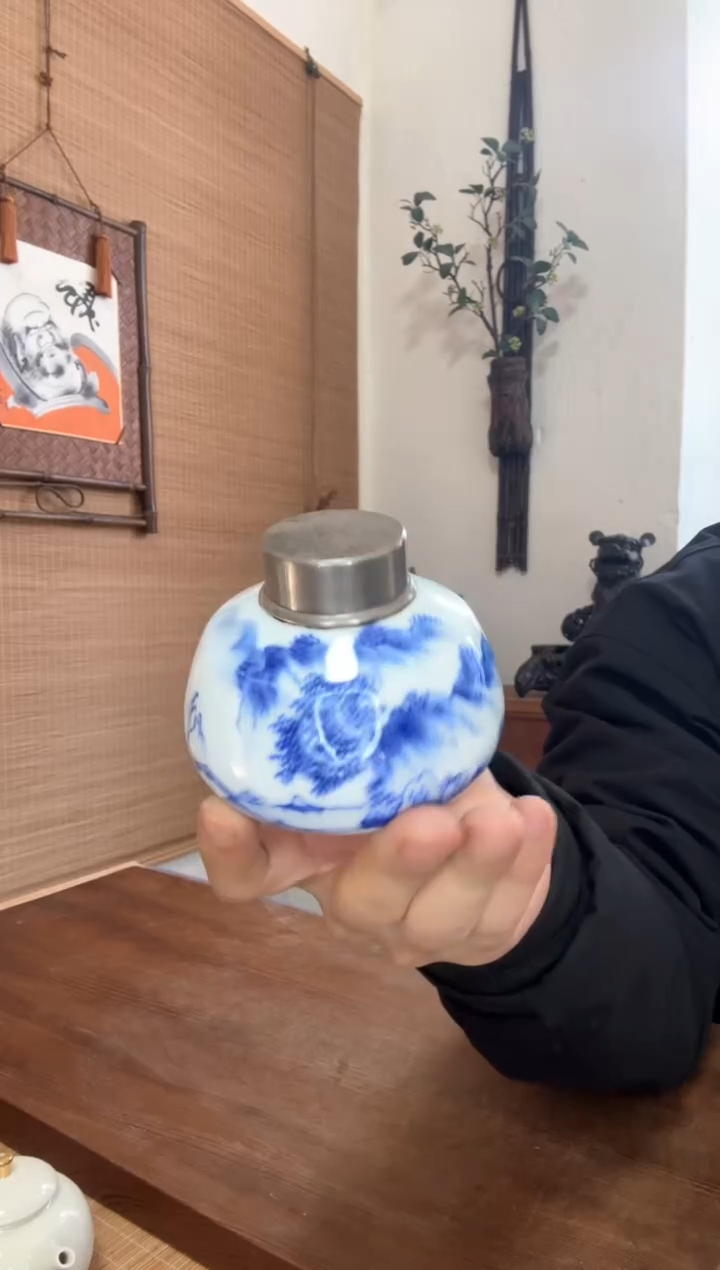 【闪购商品】杯中古品个别存有岁月痕迹，谨慎下单哦~