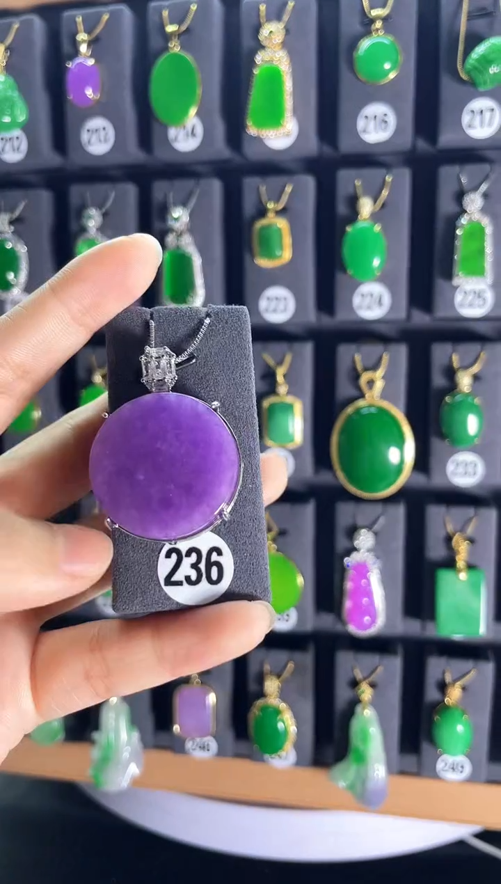 【闪购商品】翡翠吊坠(赠链)银S925镶嵌236