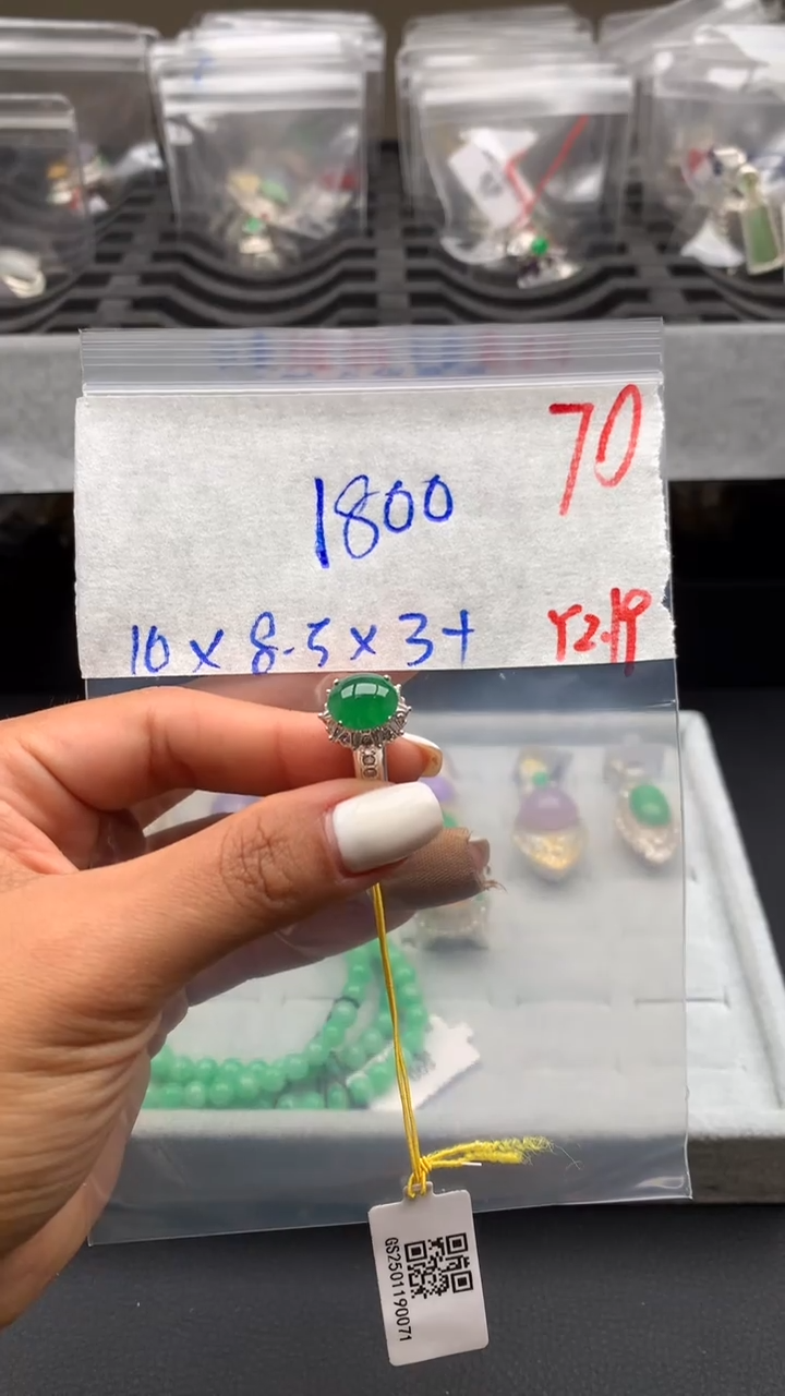 【闪购商品】定制翡翠未镶嵌毛货需精细抛光拍一发一