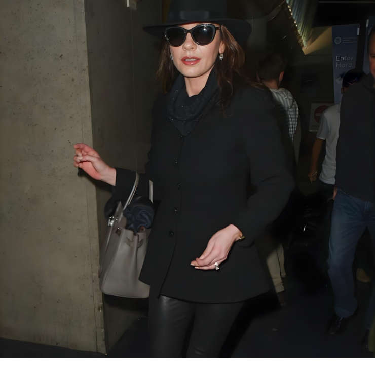 ！25P 盒子 一样的包包！单间斜挎时尚包包