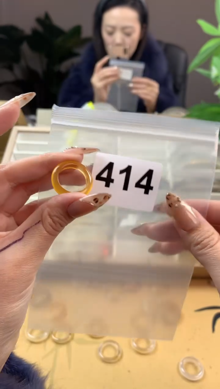 【闪购商品】玛瑙/玉髓手镯未镶嵌414