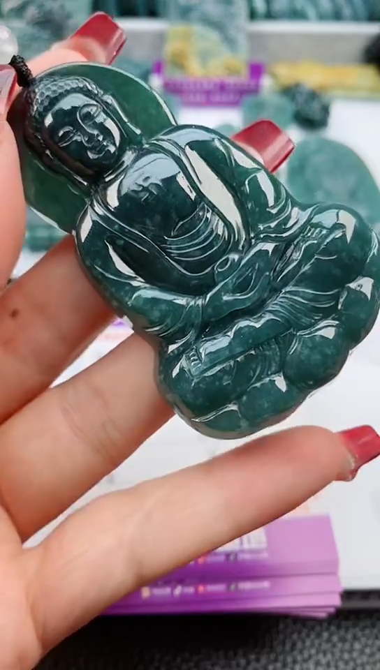 【闪购商品】翡翠颈饰未镶嵌             