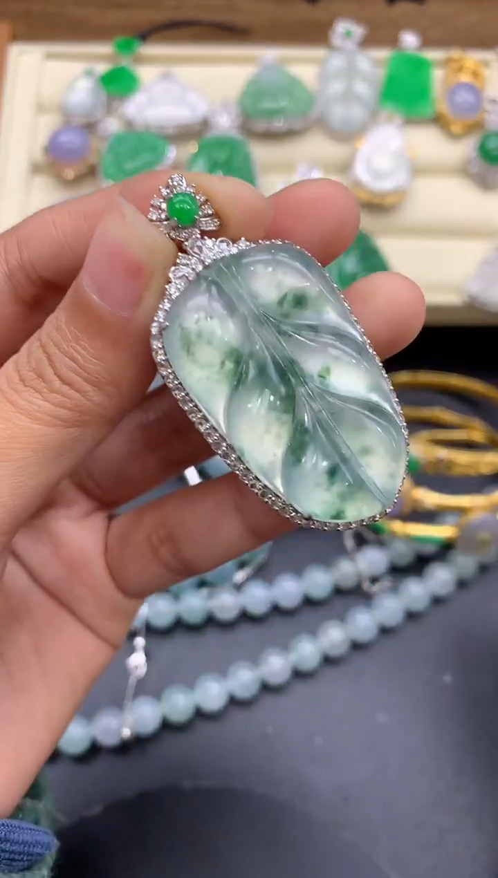 【闪购商品】翡翠颈饰18K金镶嵌433-中国好珍宝