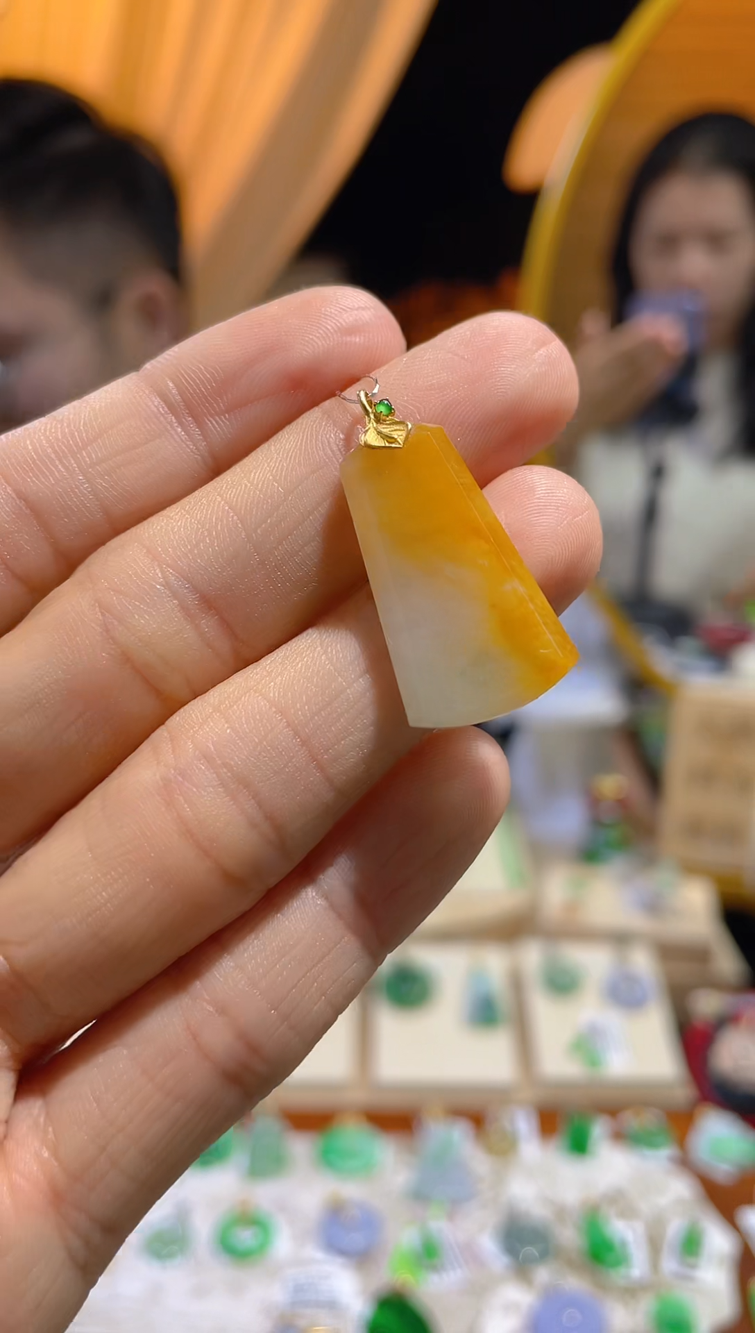 【闪购商品】翡翠颈饰18K金镶嵌假一赔三