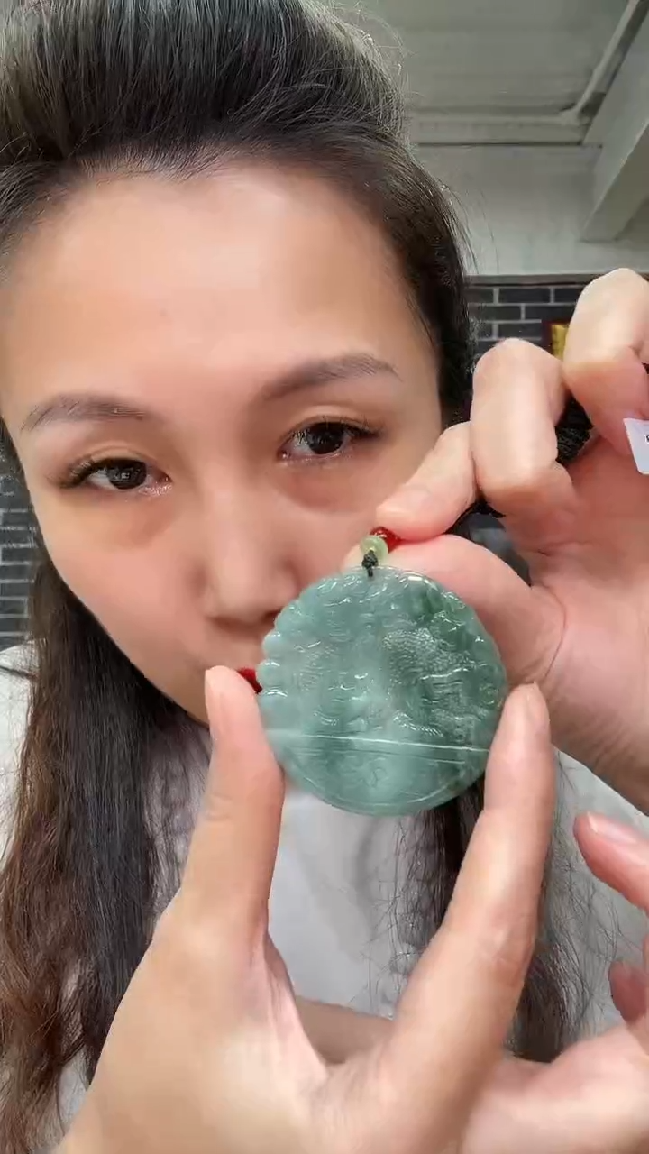 颈饰未镶嵌翡翠挂件