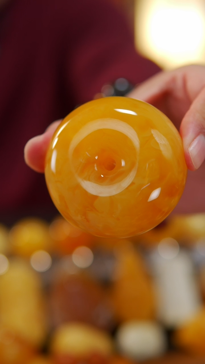 【闪购商品】蜜蜡裸石未镶嵌焦皮橘底妖花平安扣99.46