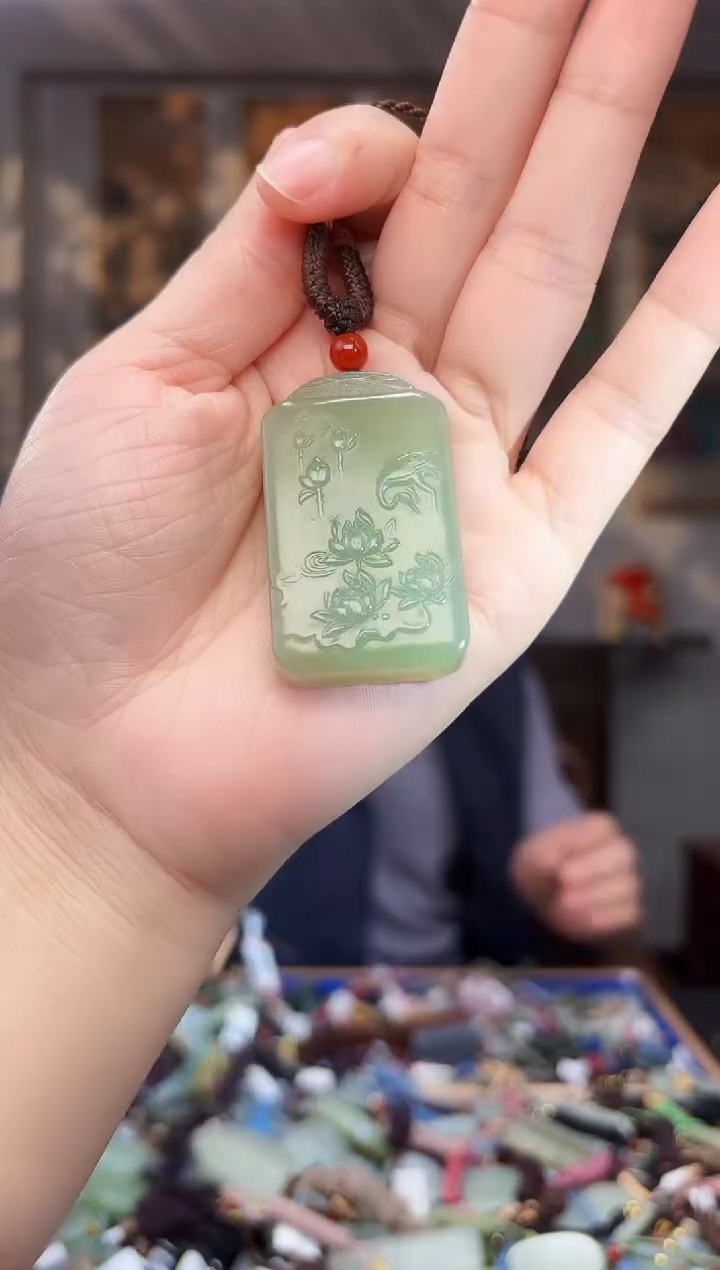 【闪购商品】和田玉挂件未镶嵌拍一发一