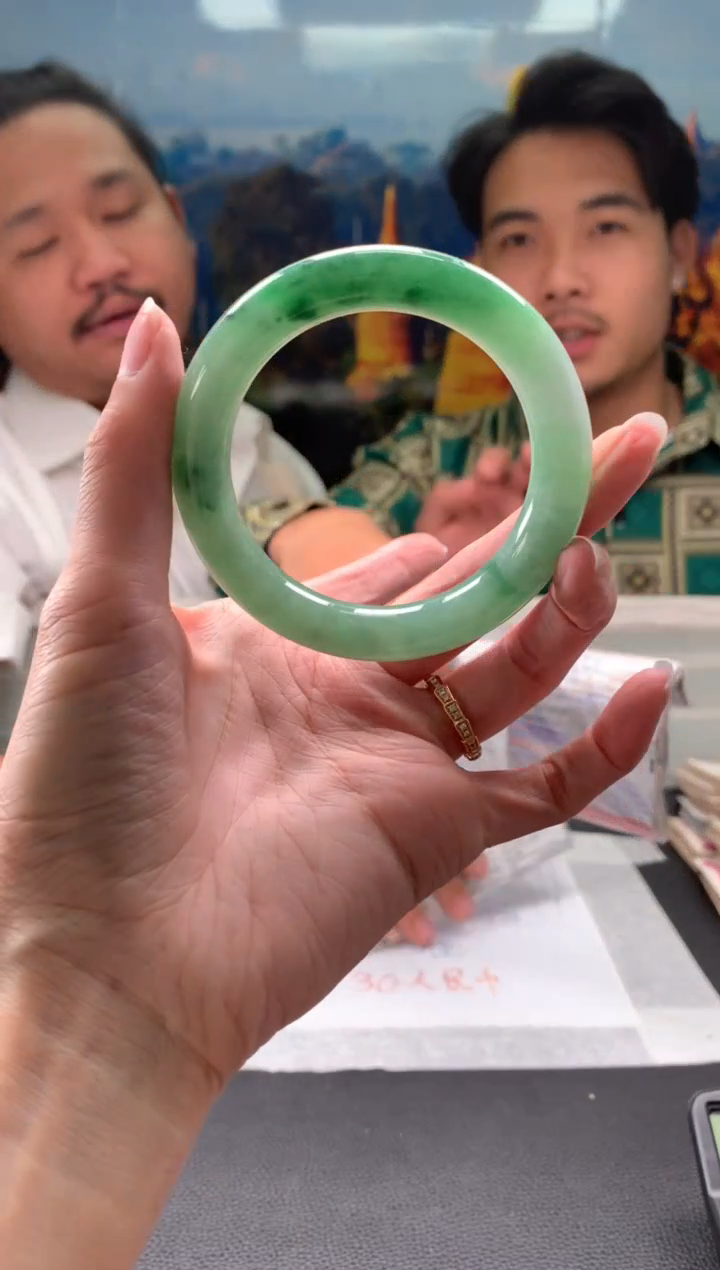 【闪购商品】翡翠手镯未镶嵌翡翠手镯 展示链接