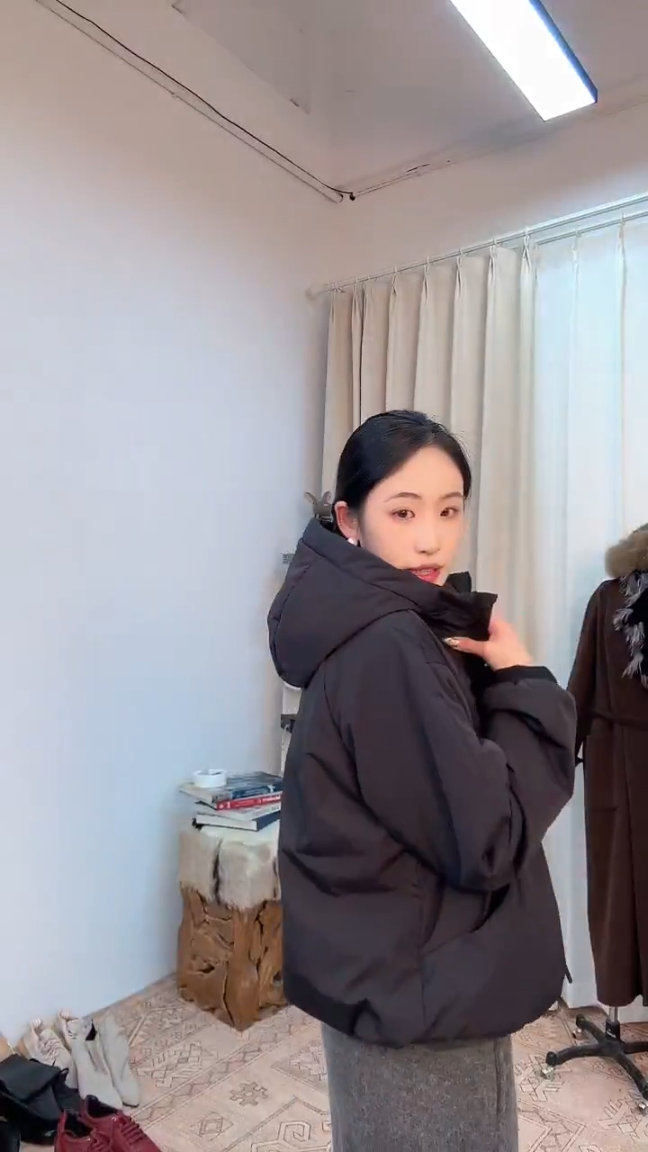 94女士时尚搭配棉服