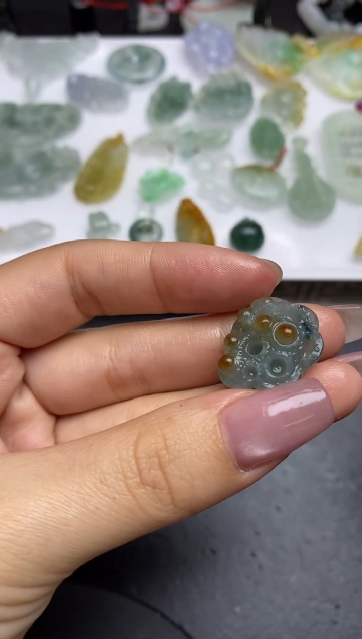 【闪购商品】定制翡翠未镶嵌翡翠毛货~