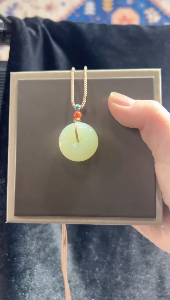 吊坠(赠链)未镶嵌和田玉柠檬黄平安扣