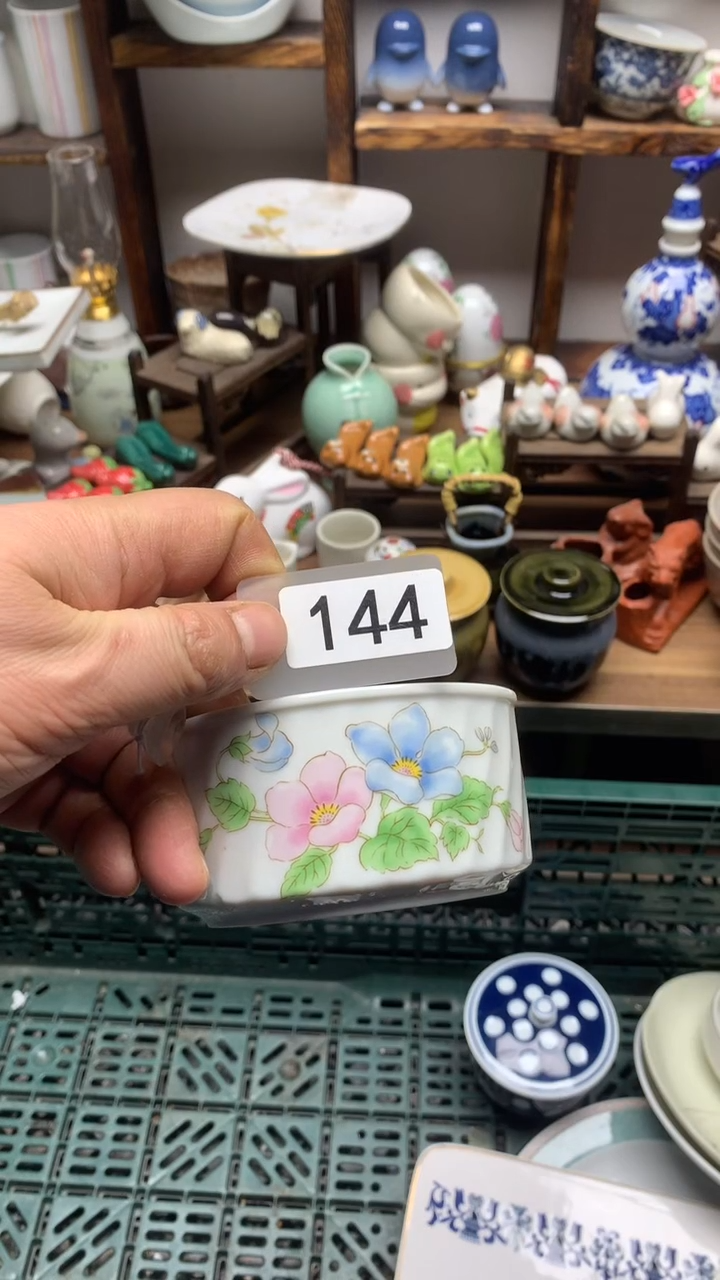 瓷片A龙华精品陶瓷店