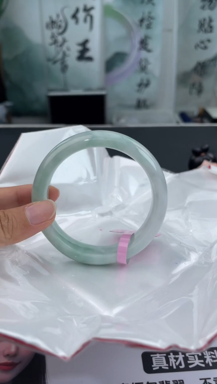 翡翠未镶嵌手镯15翡翠手镯