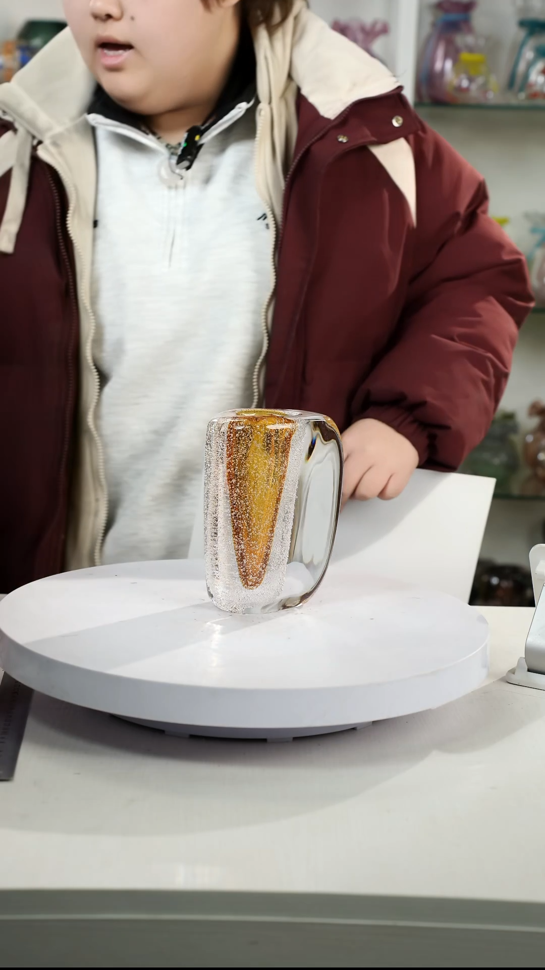 【闪购商品】琉璃【弘扬】高17轻奢琉璃花器正常手工痕迹