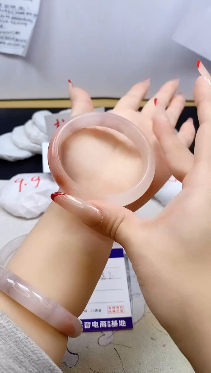 【闪购商品】石英质玉手镯合金197/58.2