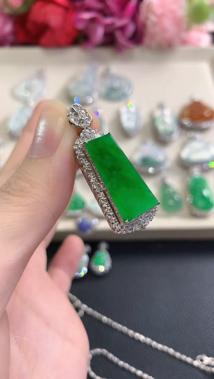 吊坠(不含链)18K金镶嵌翡翠秋日珠宝W1121