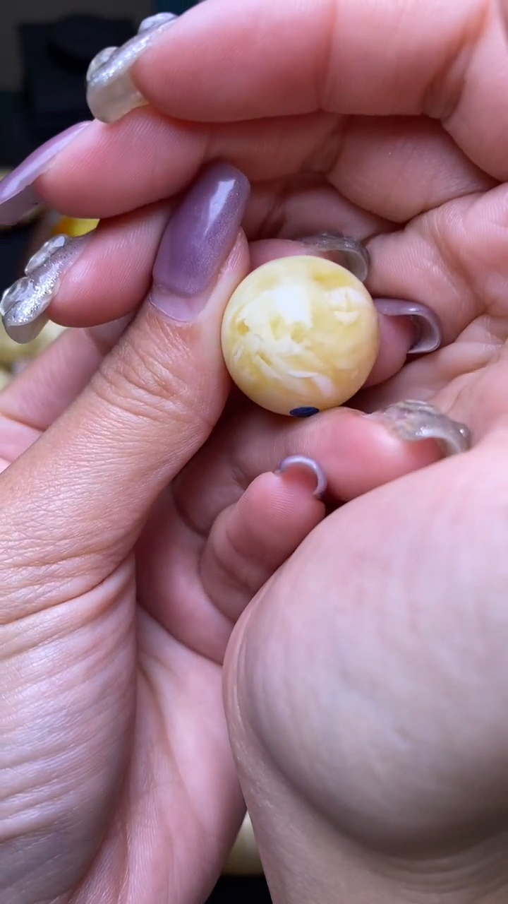 【闪购商品】琥珀裸石未镶嵌葵. 19