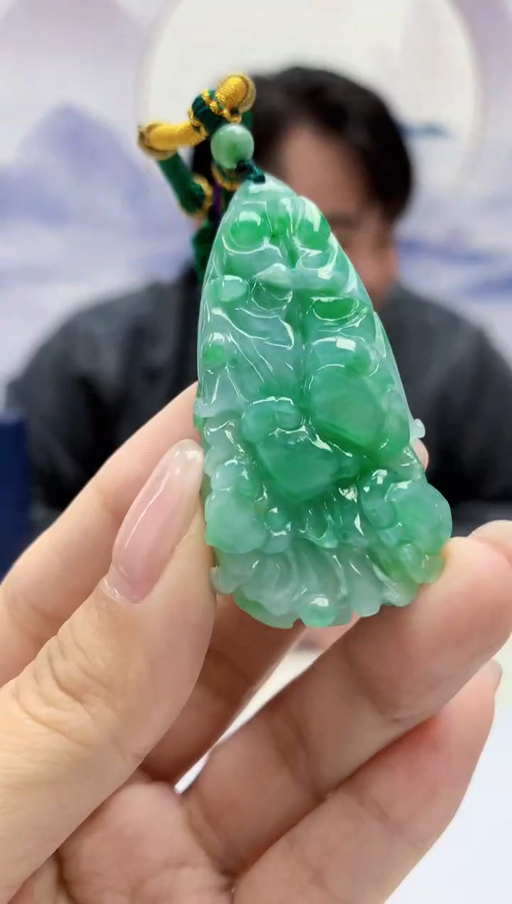 【闪购商品】定制翡翠未镶嵌5060kk-毛货挂件155