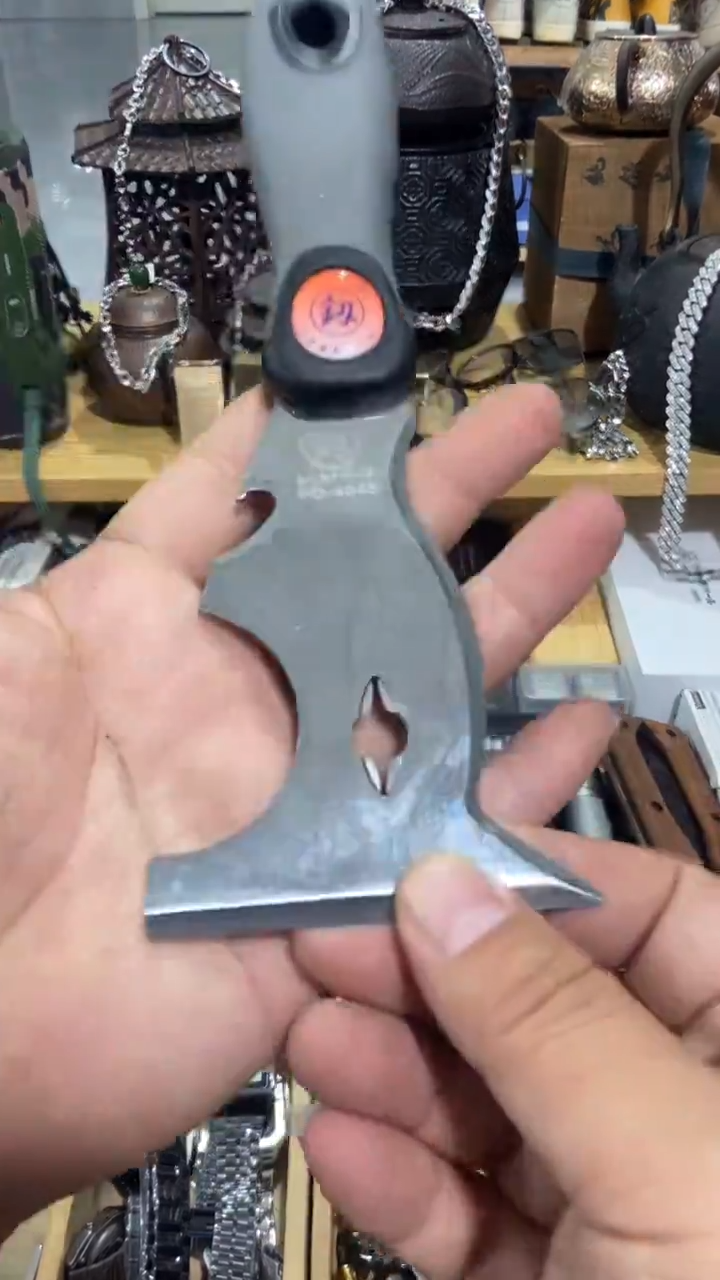 瓷片闪购商品  如图所示