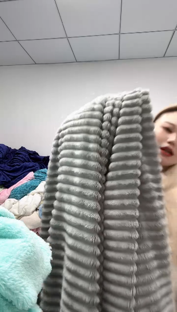 法兰绒3X2.3左右以主播介绍为准