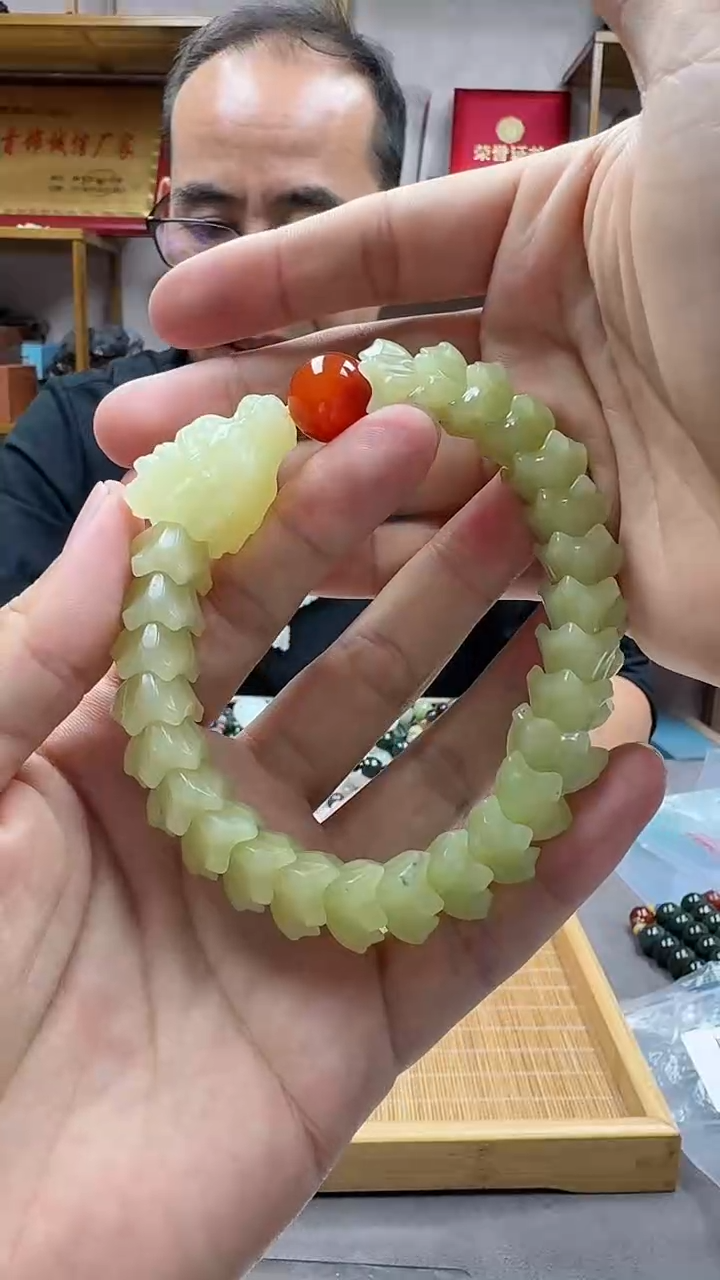 未镶嵌手链和田玉1黄口