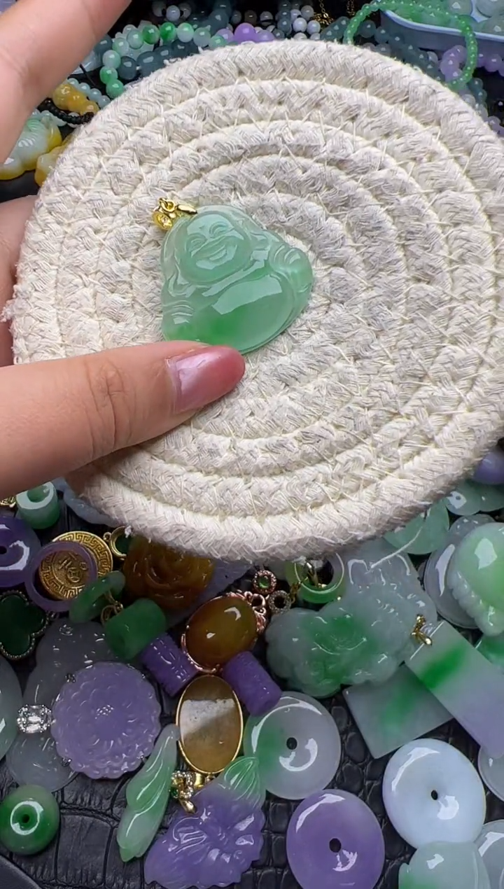 颈饰未镶嵌翡翠天然缅甸翡翠吊坠