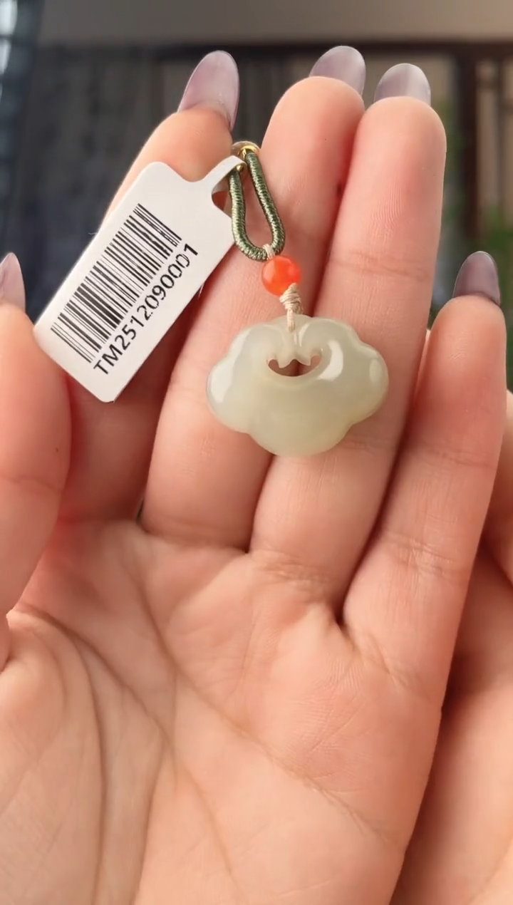 颈饰未镶嵌和田玉锁 xp