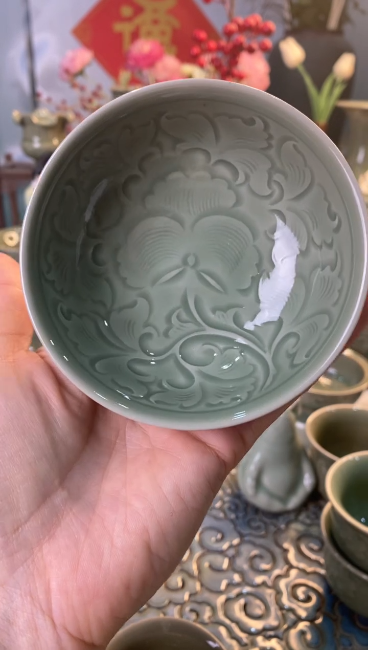 【闪购商品】官唐秘色微瑕双刻手工刻花茶碗900130