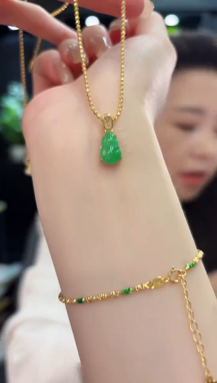 吊坠(不含链)未镶嵌翡翠缅料A货/多样性发货/一件