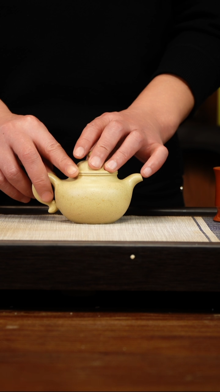茶壶紫砂橙*本绿莲子