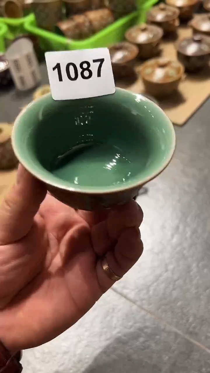 龙泉窑老花双釉压手杯微瑕1087