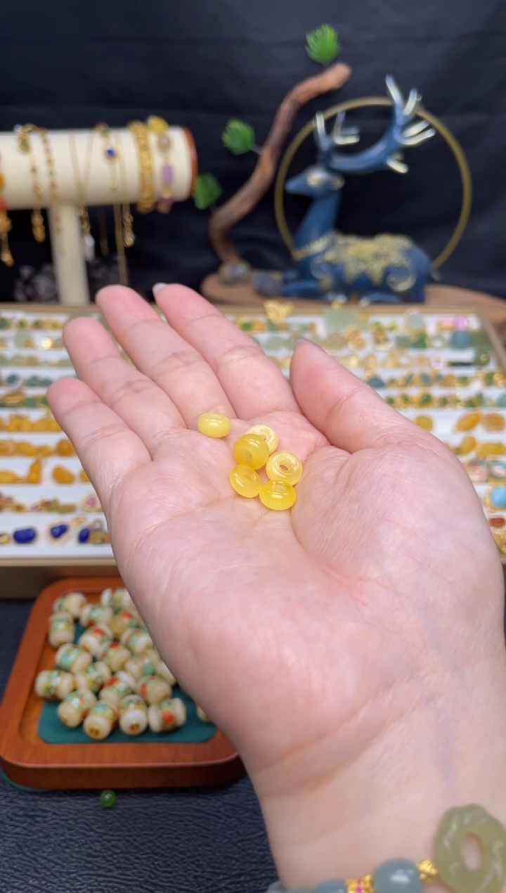 【闪购商品】蜜蜡裸石未镶嵌蜜蜡跑环（一个装）