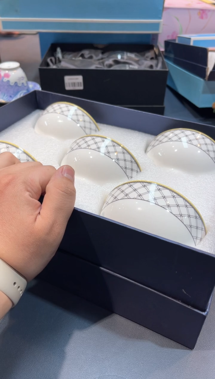 【闪购商品】碗HT157全场正品，京东包邮