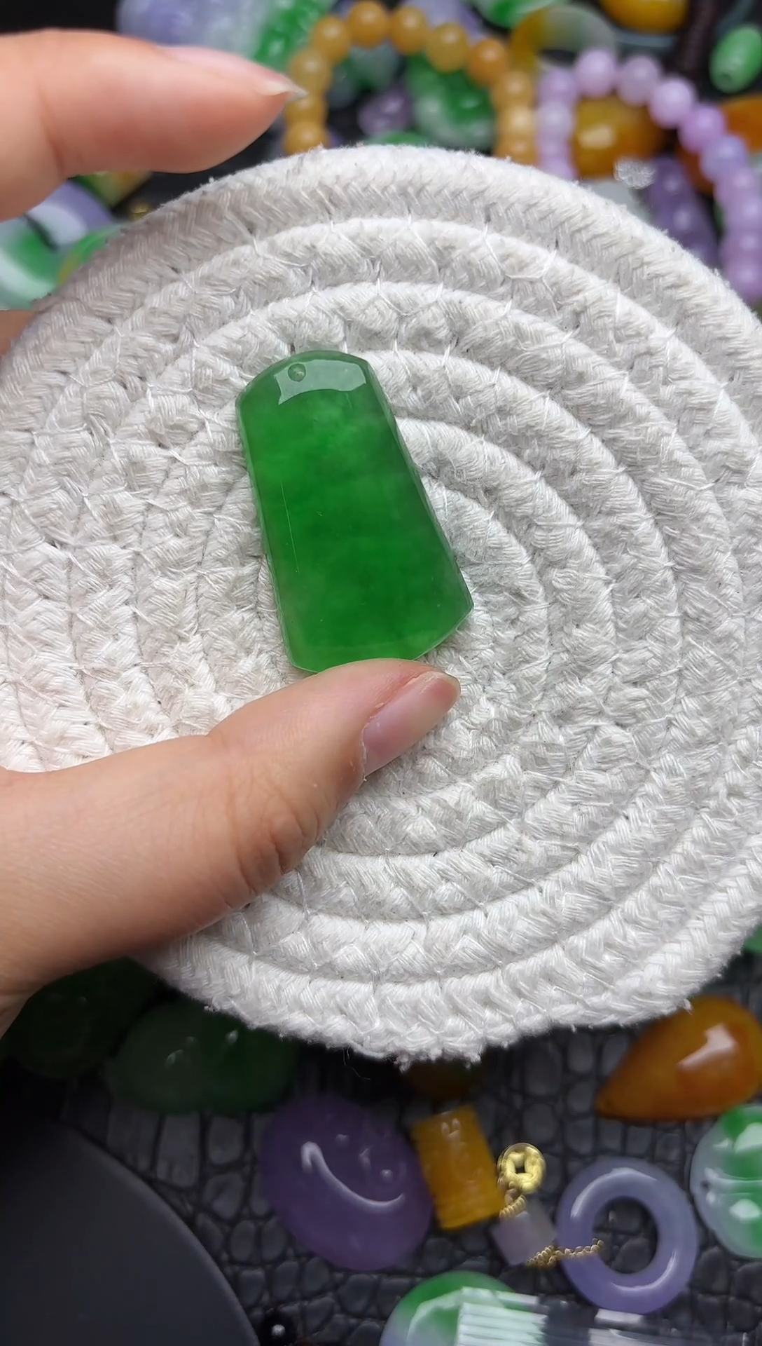 颈饰未镶嵌翡翠缅甸翡翠吊坠