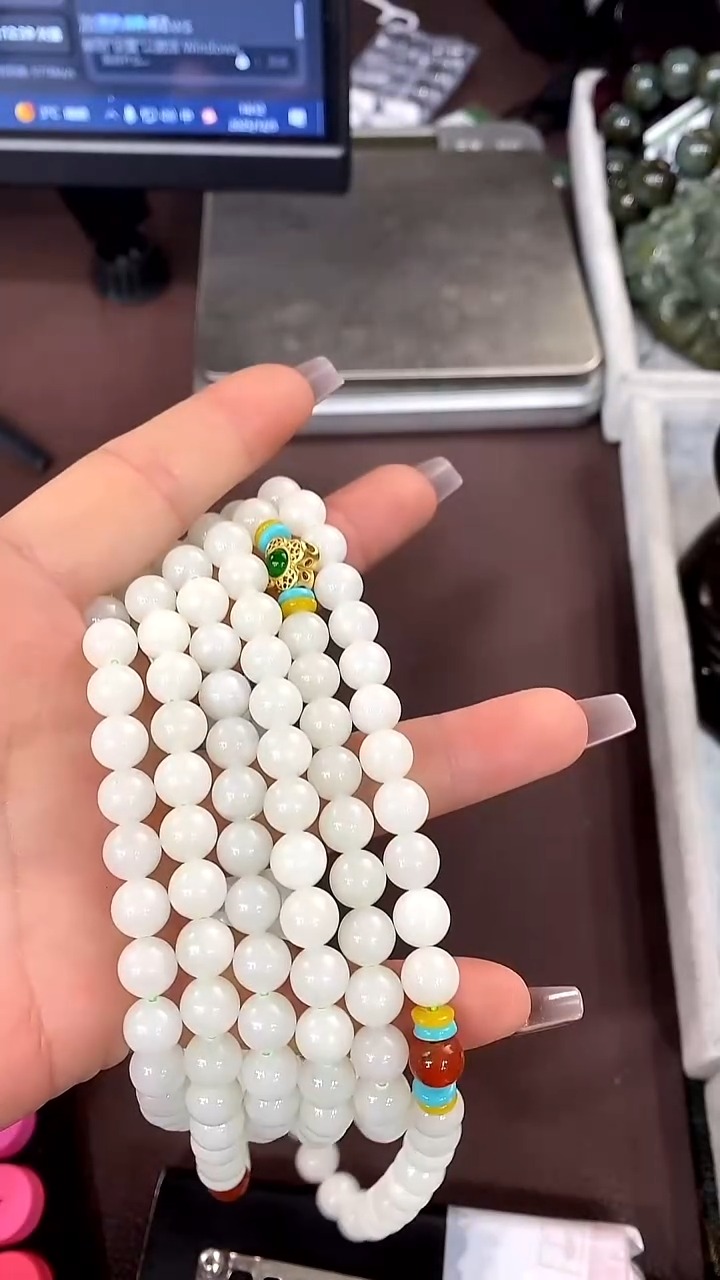 颈饰未镶嵌和田玉多样式发货随机发一