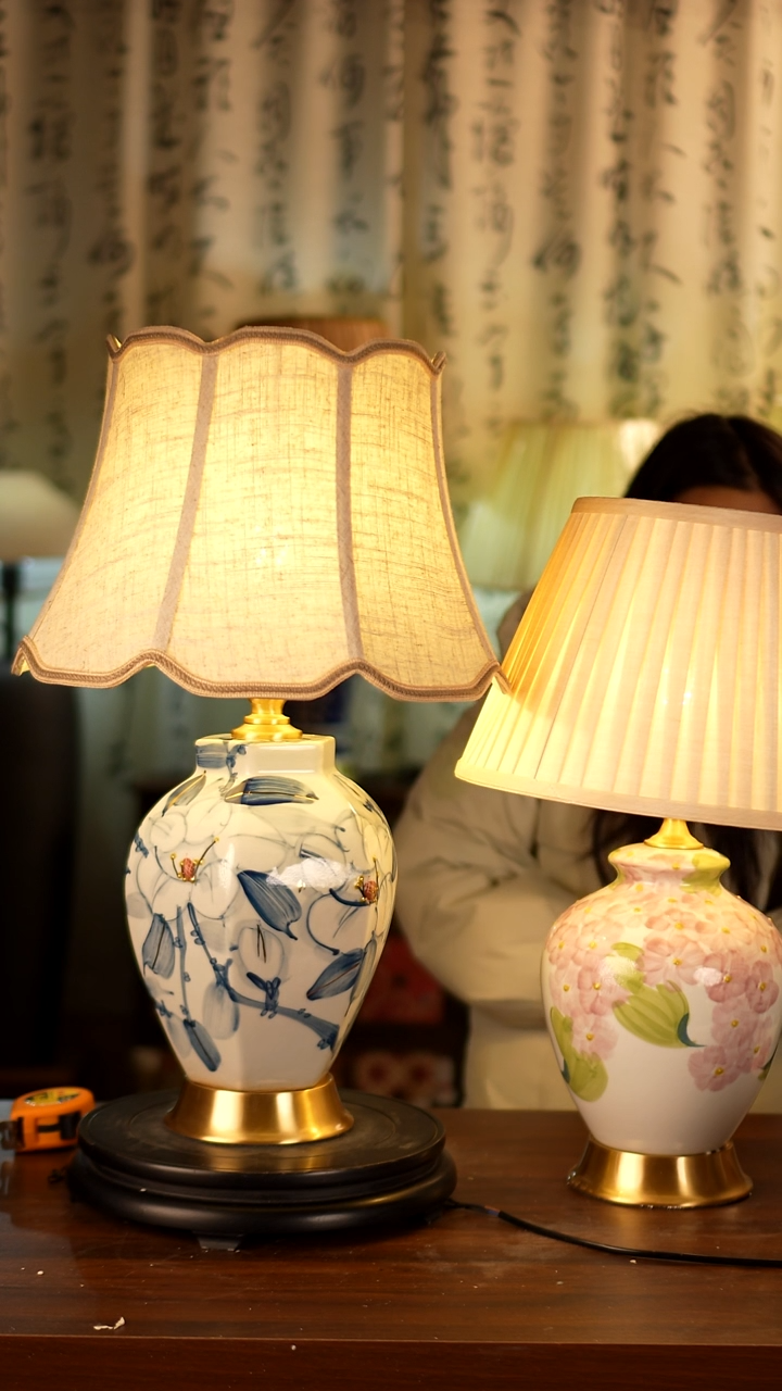 景德镇陶瓷台灯两个