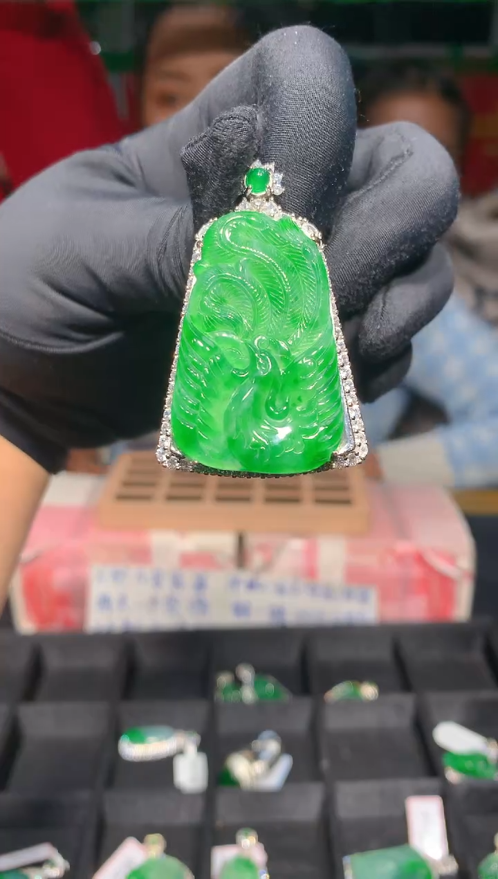 【闪购商品】定制翡翠未镶嵌64定制翡翠-多样性发货（发其一）