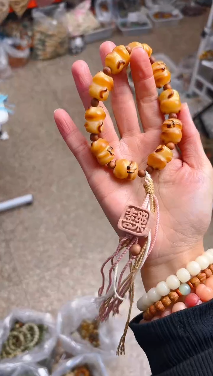 吊坠菩提根/象牙果E19  猫