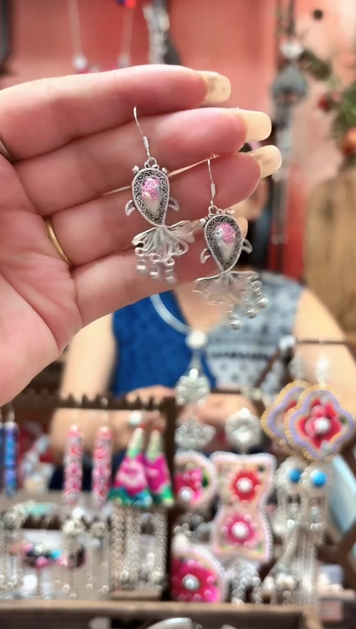 织绣云织谣民族风精美饰品   84