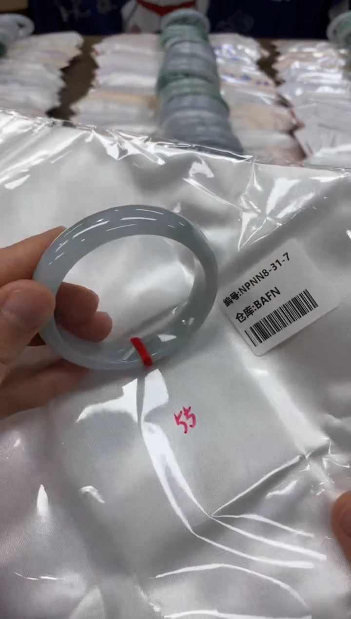 【闪购商品】翡翠手镯未镶嵌翡翠手镯