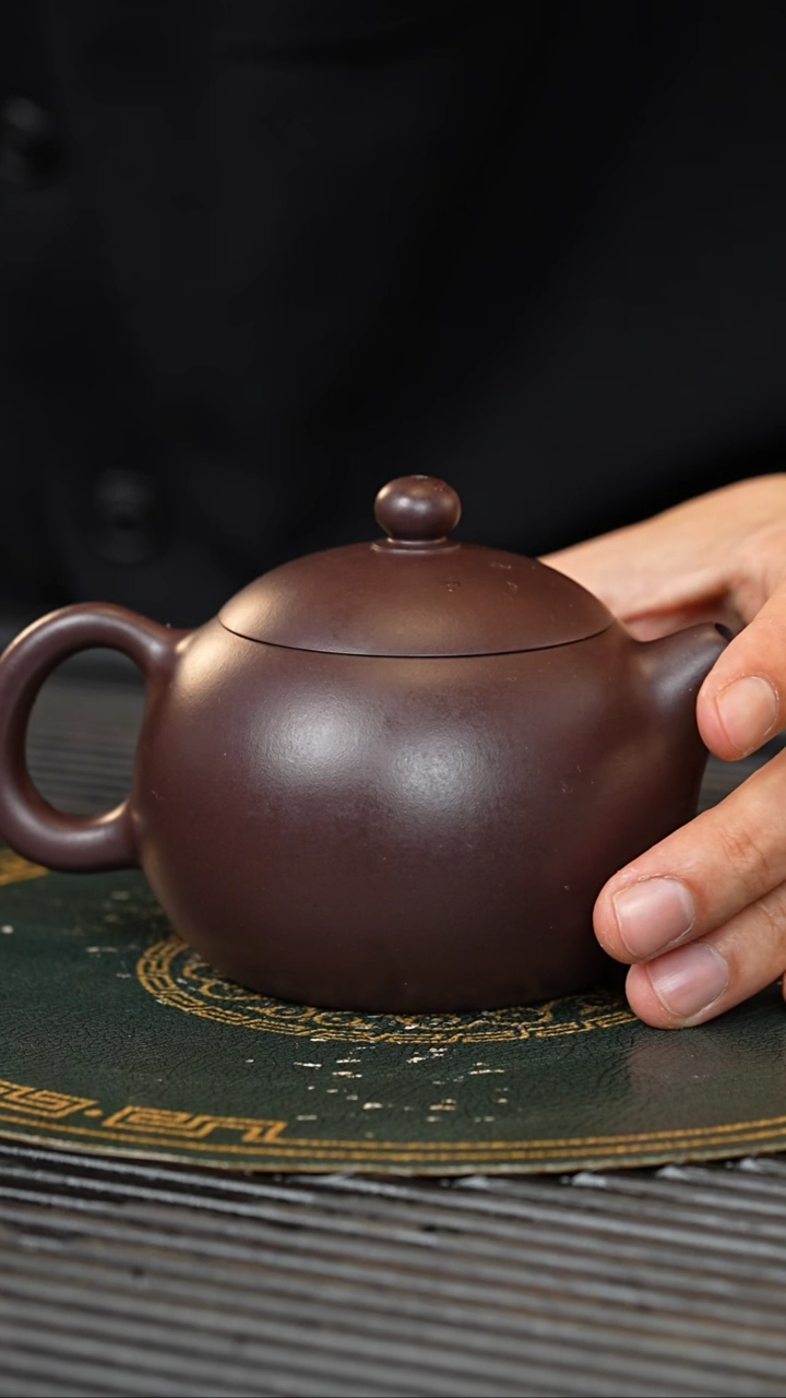 【闪购商品】紫砂茶壶YJB 黑墩头 西施 300cc