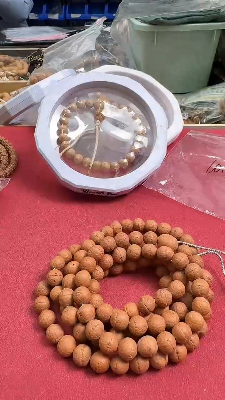 吊坠凤眼菩提单仓10.5MM 108