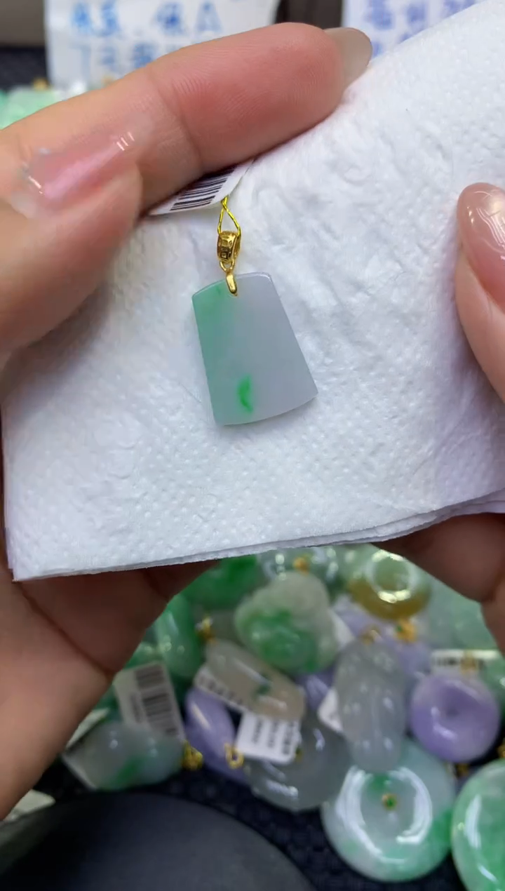 颈饰未镶嵌翡翠天然缅甸A货翡翠