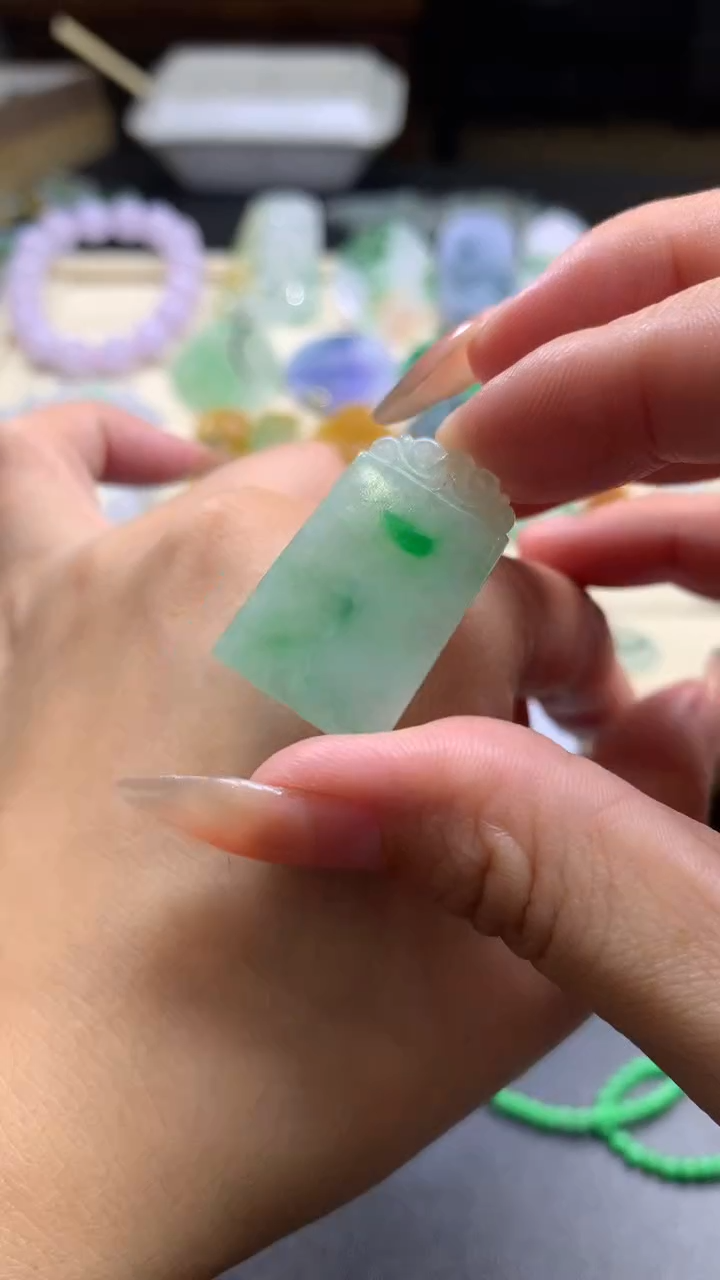 【闪购商品】定制翡翠未镶嵌翡翠