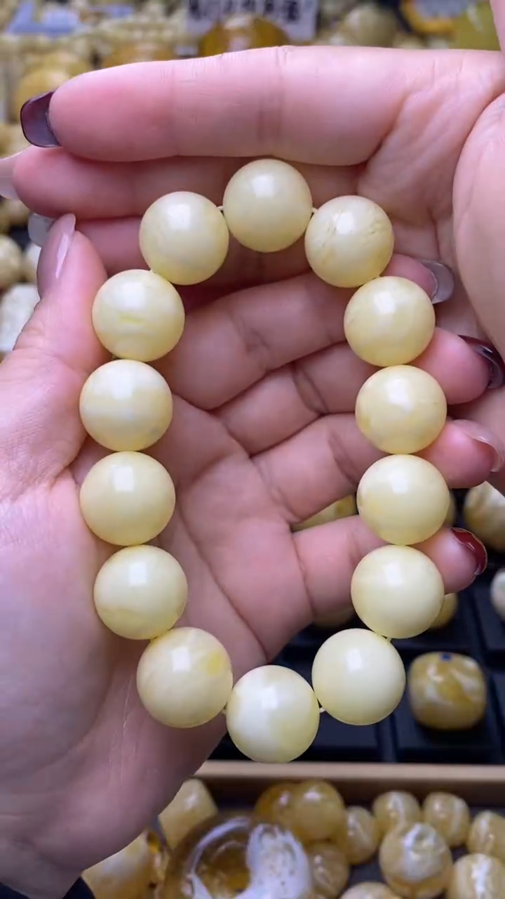 【闪购商品】琥珀裸石未镶嵌月.5/卡16mm