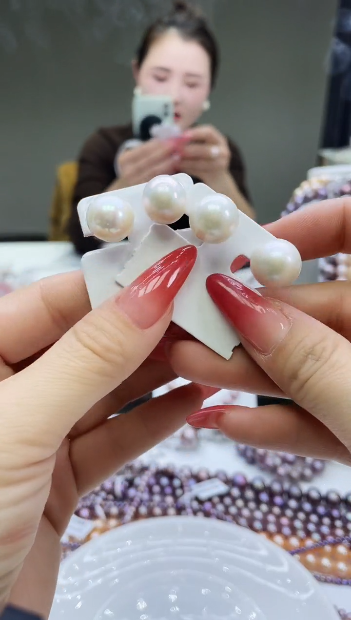 未镶嵌耳饰淡水珍珠白色系 耳饰13-14mm