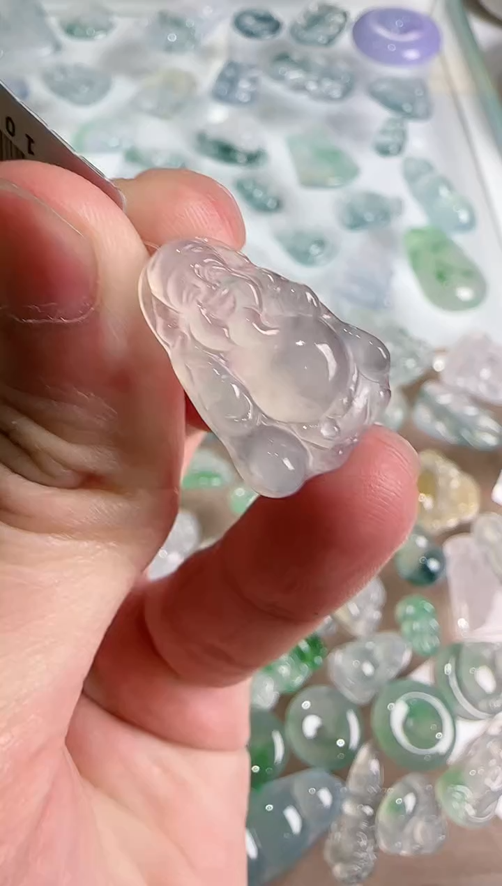 【闪购商品】翡翠吊坠(不含链)未镶嵌··